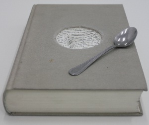 II Concurso de Libros Tuneados. Premio del público: "Agujero blanco"